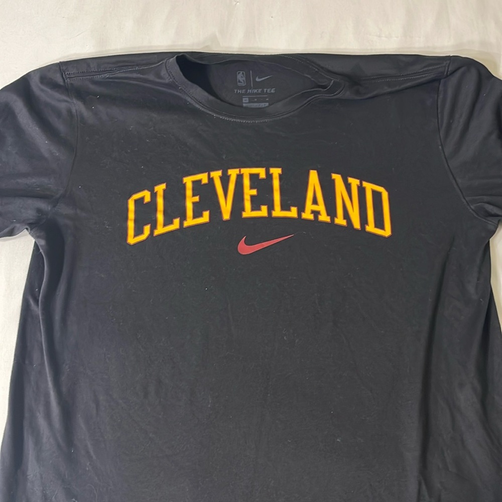 Nike NBA Dry Fit Cleveland Tee Men’s Medium